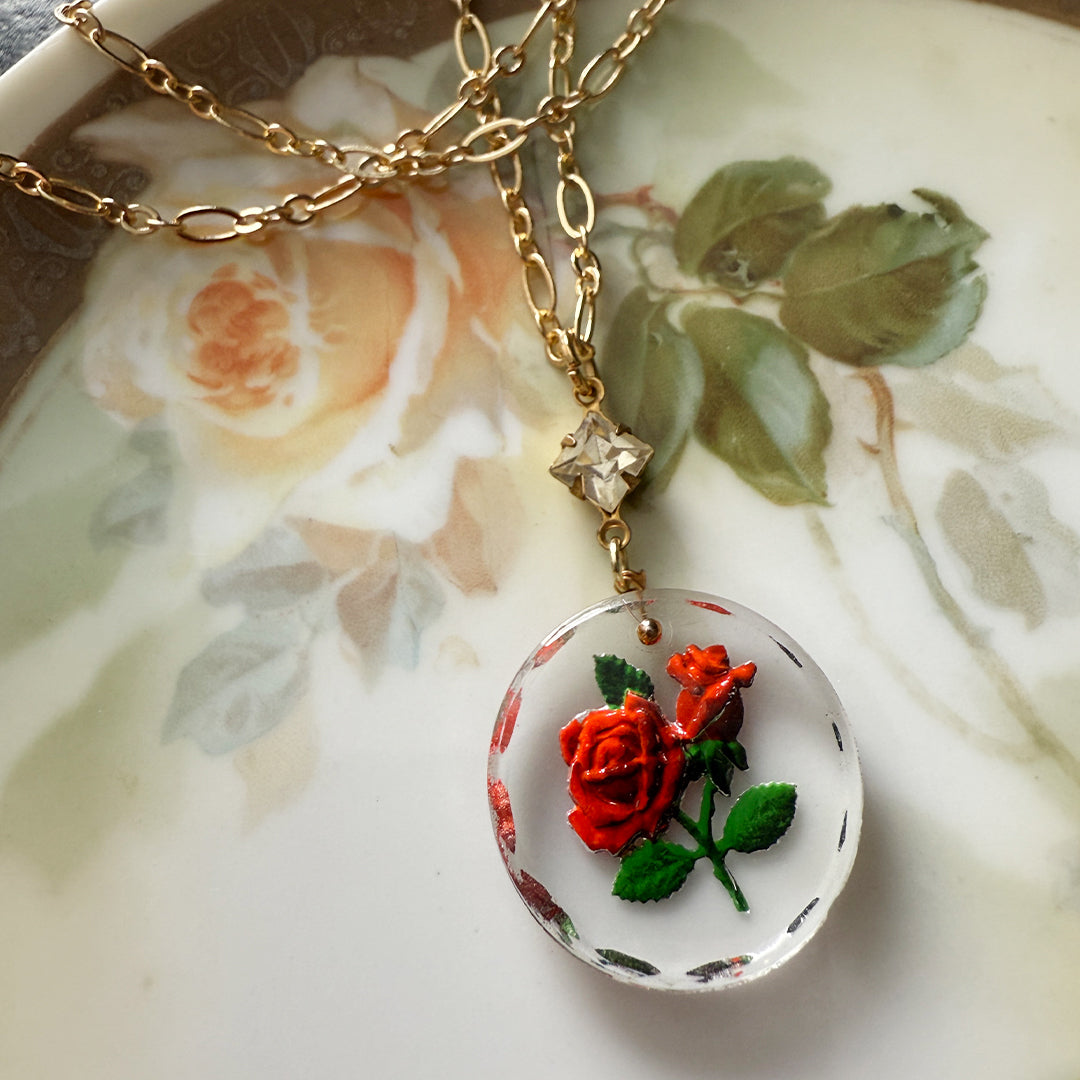 Vintage Glass Rose Pendant Necklace