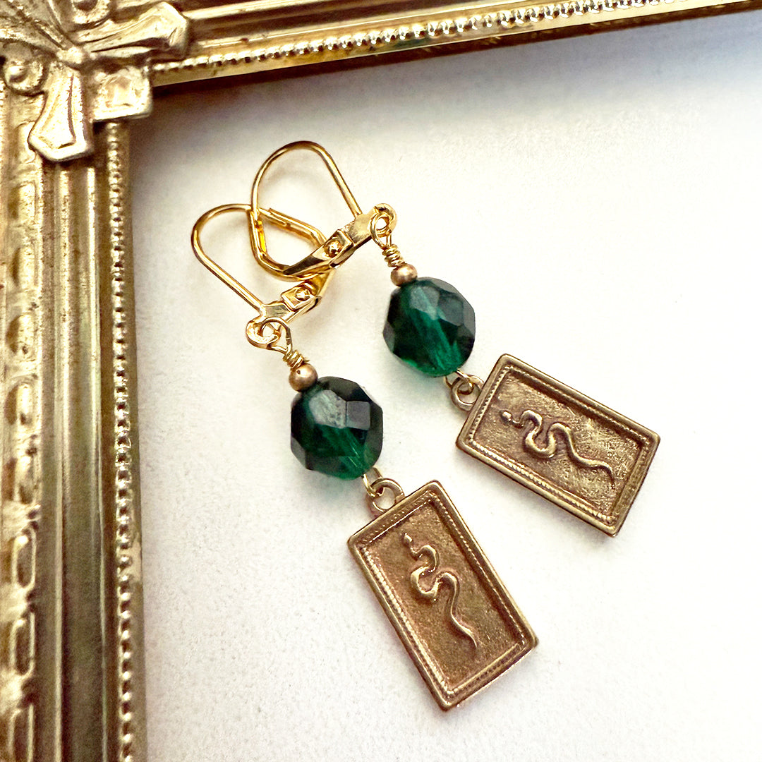 Framed Serpent Earrings GREEN